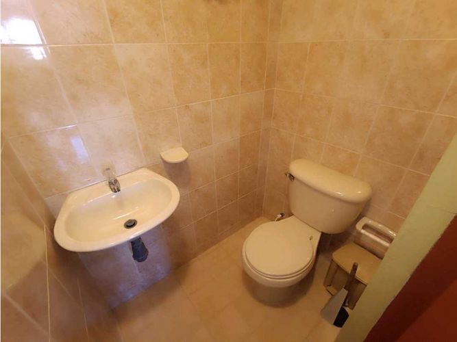 Casa de 6 alcobas en venta en La Estrella, Manizales, 258 m² · foto 14 de 16
