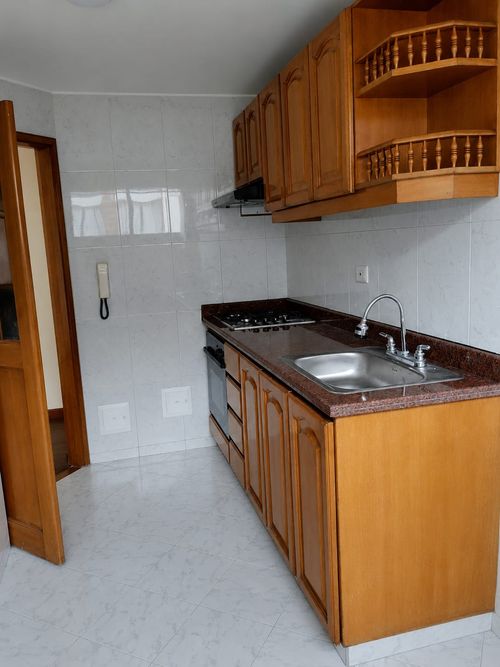 Apartamento de 2 alcobas en venta en Colina Campestre, Bogotá, 60 m² · foto 2 de 19