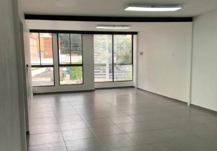 Local en arriendo en Laureles, Medellín, 50 m² · foto 2 de 5