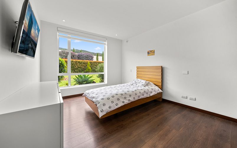 Casa de 4 alcobas en venta en La Diana, Sopó, 1712 m² · foto 12 de 24