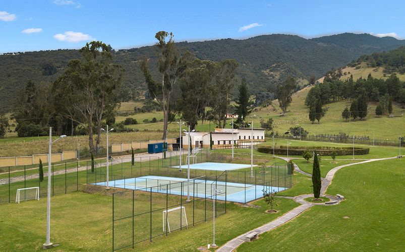 Casa de 4 alcobas en venta en La Diana, Sopó, 1712 m² · foto 23 de 24