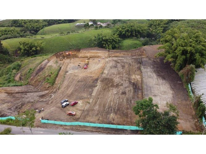 Lote en venta en Membrillal, Armenia, 3700 m² · foto 4 de 6