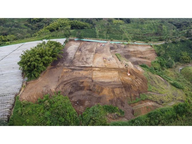 Lote en venta en Membrillal, Armenia, 3700 m² · foto 5 de 6