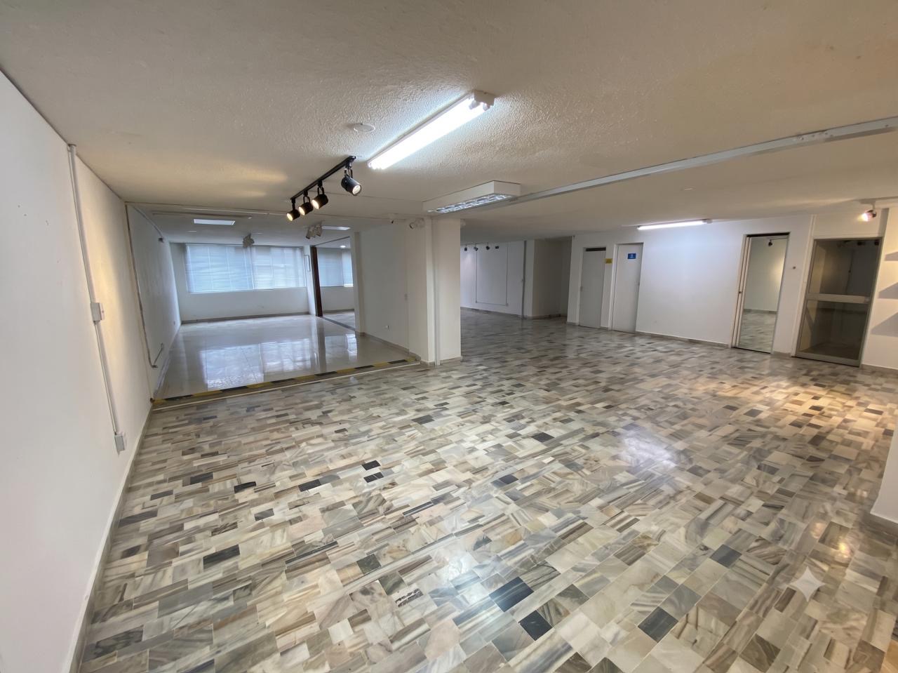Oficina en Arriendo en Cristales, Cali