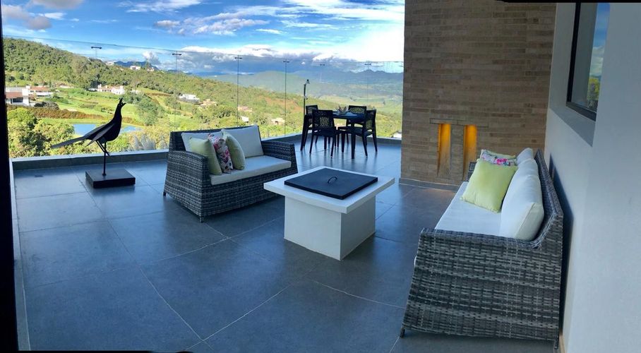 Casa de 4 alcobas en venta en Yerbabonita Bosque Nativo, Chía, 378 m² · foto 19 de 23