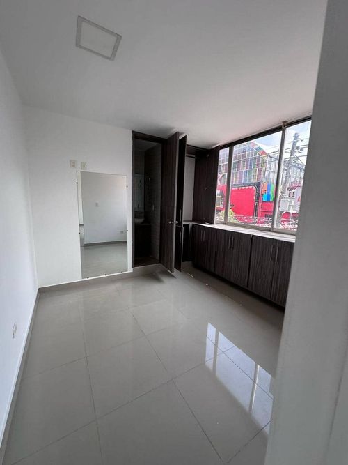Edificio en venta en El Cedro, Cali, 921 m² · foto 5 de 22