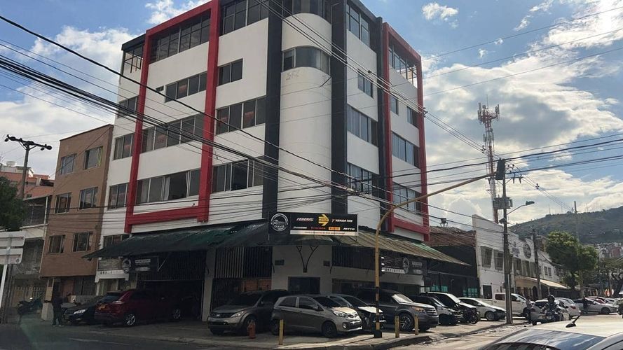 Edificio en venta en El Cedro, Cali, 921 m² · foto 20 de 22