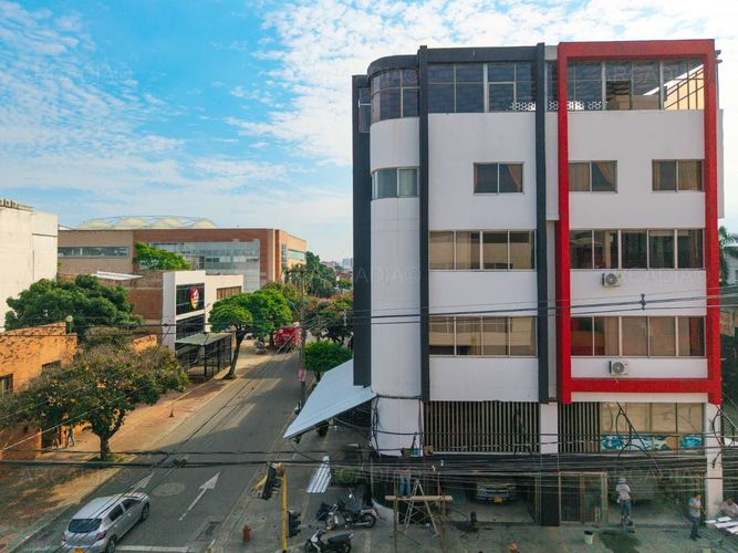 Edificio en venta en El Cedro, Cali, 921 m² · foto 21 de 22