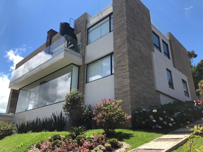 Casa de 4 alcobas en venta en Yerbabonita Bosque Nativo, Chía, 378 m² · foto 20 de 23