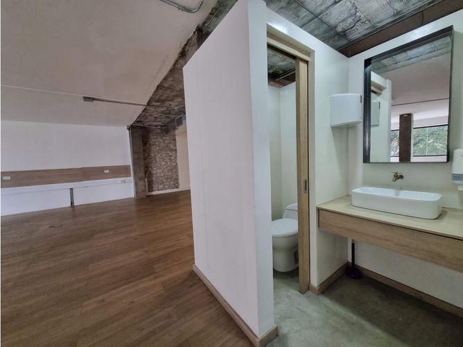 Oficina en venta en Villa Nueva, Medellín, 750 m² · foto 14 de 20