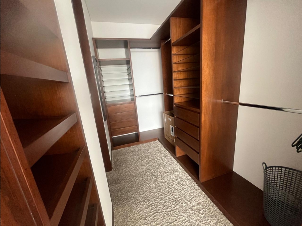 Apartamento en venta en Los Rosales, Bogotá · foto 9 de 21