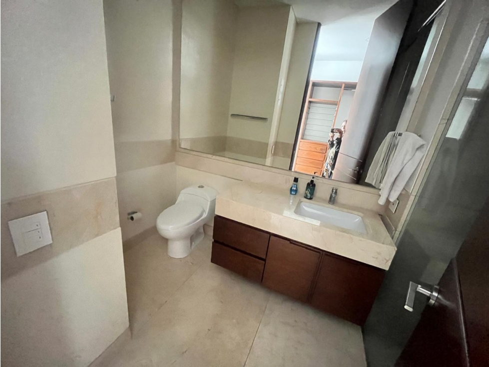 Apartamento en venta en Los Rosales, Bogotá · foto 10 de 21