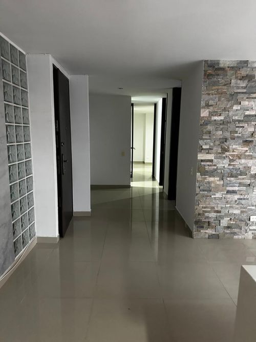 Apartamento de 3 alcobas en venta en Cabañas, Bello, 68 m² · foto 6 de 22