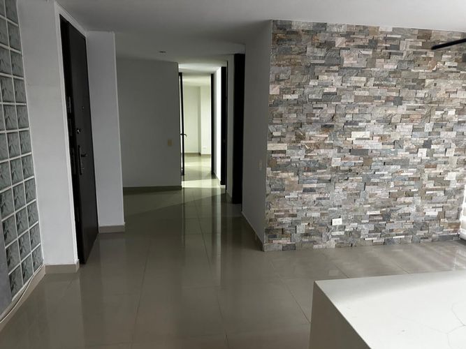 Apartamento de 3 alcobas en venta en Cabañas, Bello, 68 m² · foto 9 de 22