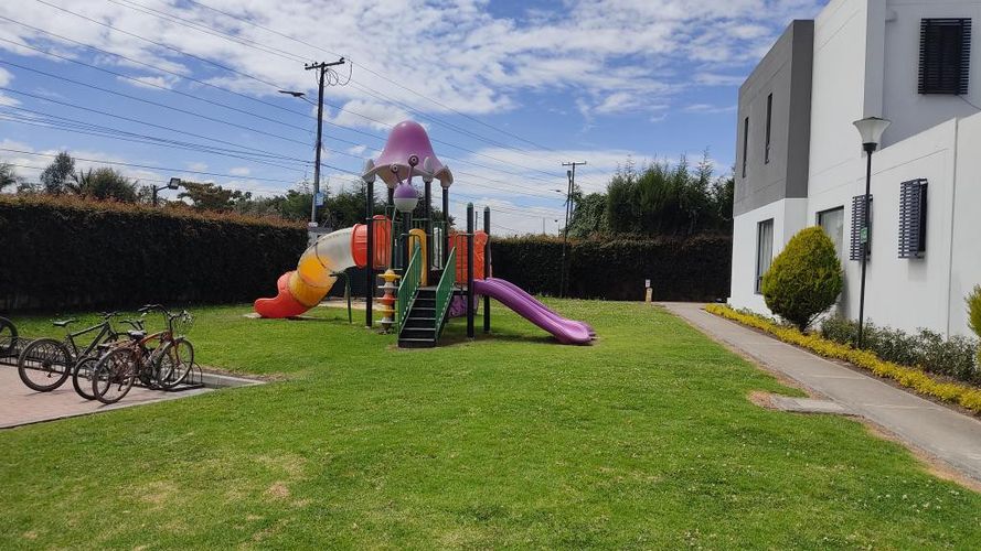 Casa de 3 alcobas en venta en Siberia, Cota, 259 m² · foto 6 de 24