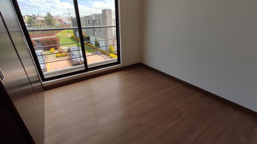 Casa de 3 alcobas en venta en Siberia, Cota, 259 m² · foto 21 de 24