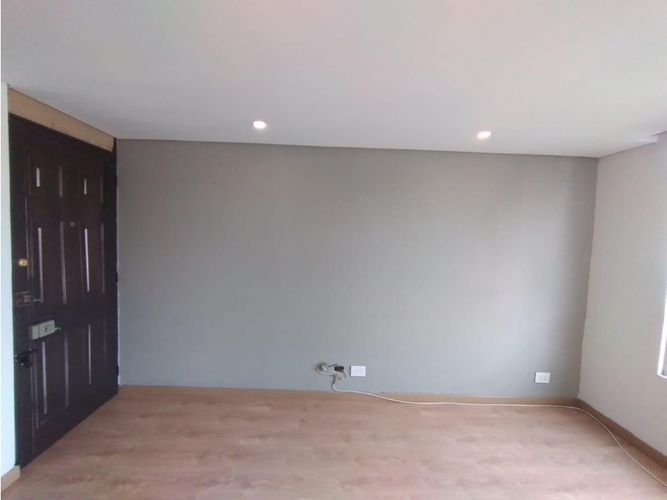 Apartamento de 3 alcobas en venta en Echavarria, Madrid, 67 m² · foto 5 de 24