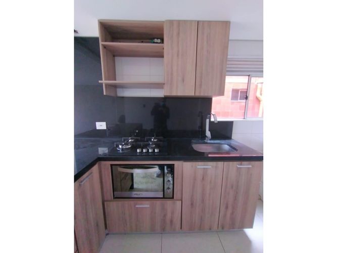 Apartamento de 3 alcobas en venta en Echavarria, Madrid, 67 m² · foto 8 de 24