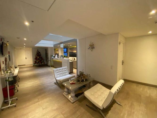 Edificio en venta en Versalles, Cali, 2000 m² · foto 8 de 24