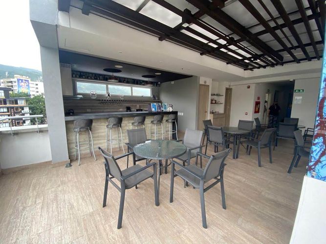 Edificio en venta en Versalles, Cali, 2000 m² · foto 12 de 24