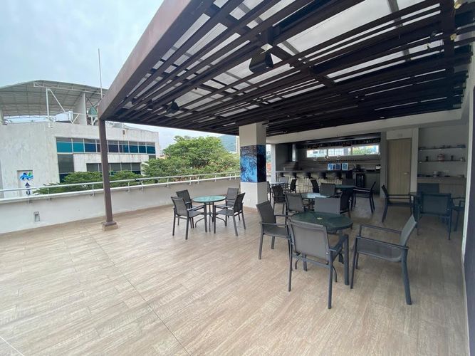 Edificio en venta en Versalles, Cali, 2000 m² · foto 13 de 24