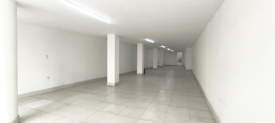 Edificio en venta en Centenario, Cali, 1200 m² · foto 4 de 23
