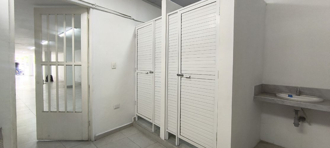 Edificio en venta en Centenario, Cali, 1200 m² · foto 6 de 23