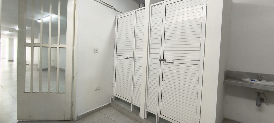 Edificio en venta en Centenario, Cali, 1200 m² · foto 7 de 23