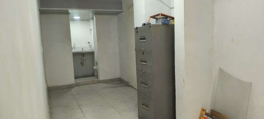 Edificio en venta en Centenario, Cali, 1200 m² · foto 8 de 23