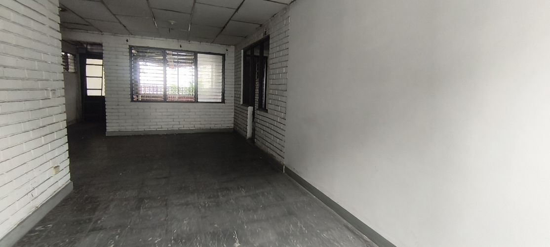 Edificio en venta en Centenario, Cali, 1200 m² · foto 19 de 23