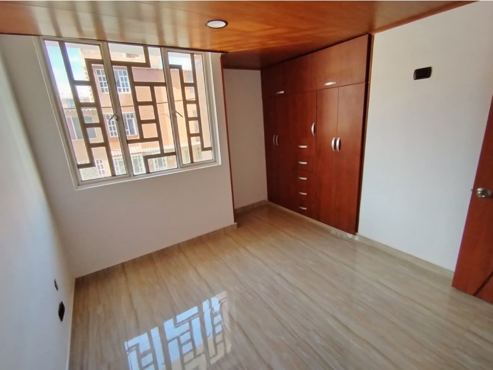 Casa en venta en Praderas De Mosquera, Mosquera · foto 11 de 24