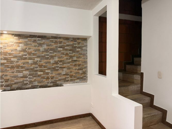 Casa de 3 alcobas en venta en Condominio Campestre  Alhambra, Madrid, 71 m² · foto 6 de 24