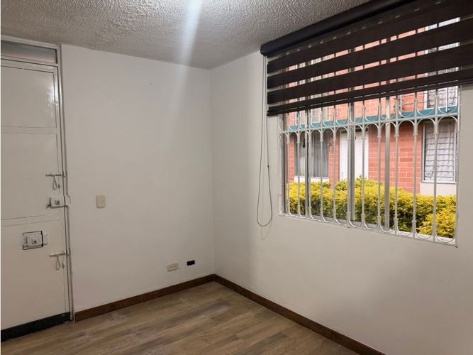 Casa de 3 alcobas en venta en Condominio Campestre  Alhambra, Madrid, 71 m² · foto 8 de 24