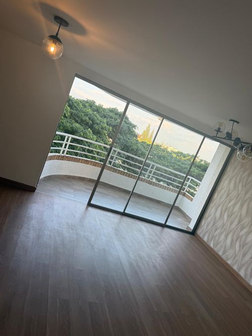 Apartamento en venta en La Flora, Cali · foto 11 de 24