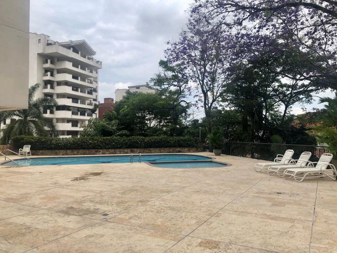 Apartamento en venta en Normandia, Cali · foto 11 de 16