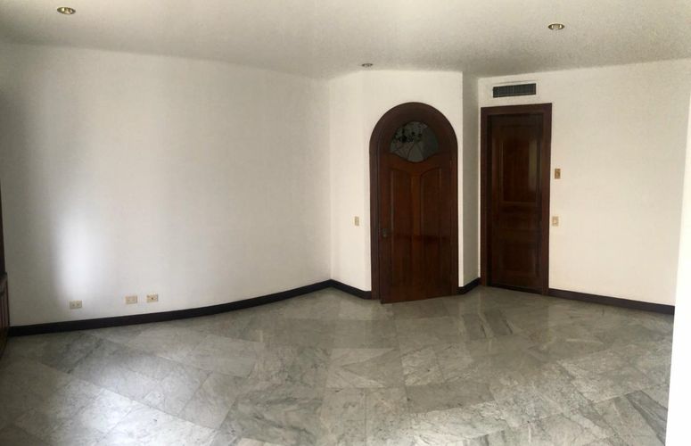 Apartamento en venta en Normandia, Cali · foto 14 de 16