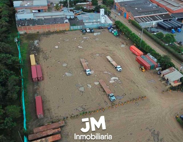 Lote en venta en Zona Industrial, Yumbo, 8000 m² · foto 2 de 7