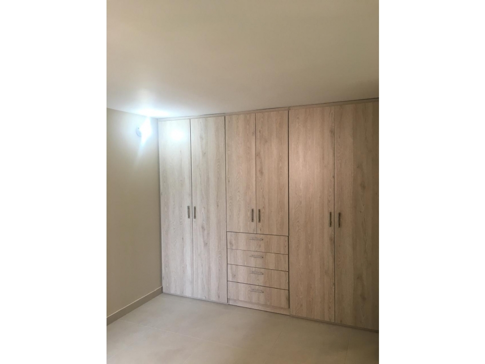Apartamento en venta en La Prosperidad, Madrid 4