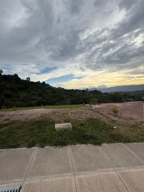Lote en venta en Ruitoque Bajo, Floridablanca, 1400 m² · foto 7 de 10