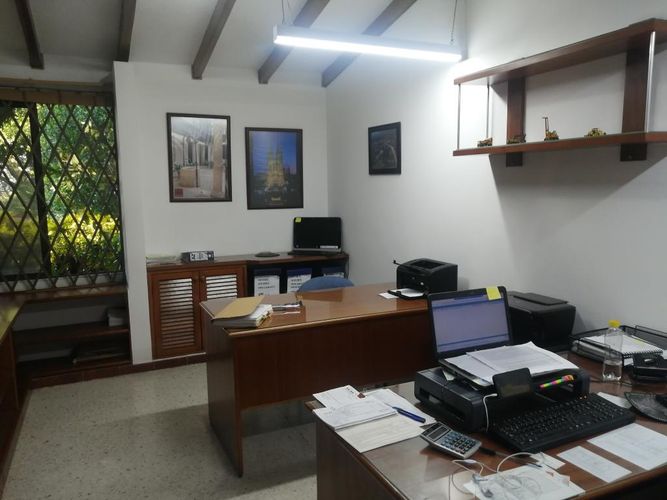 Casa de 4 alcobas en venta en Menga, Cali, 429 m² · foto 10 de 23