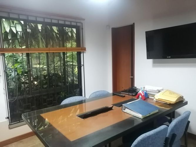 Casa de 4 alcobas en venta en Menga, Cali, 429 m² · foto 22 de 23