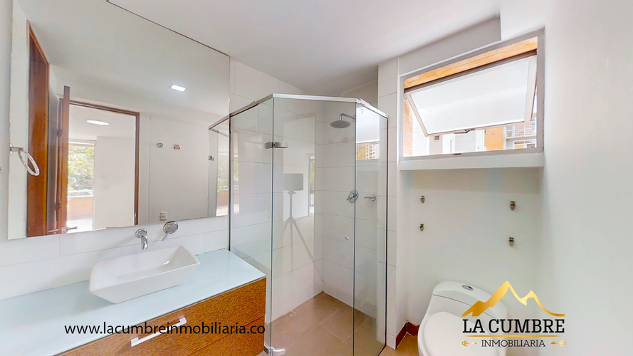 Apartamento de 2 alcobas en arriendo en Santa Maria De Los Angeles, Medellín, 151 m² · foto 8 de 14