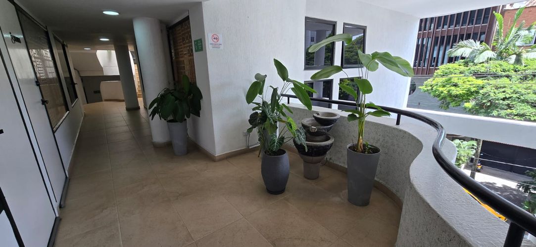 Local en venta en El Poblado, Medellín, 13 m² · foto 7 de 10