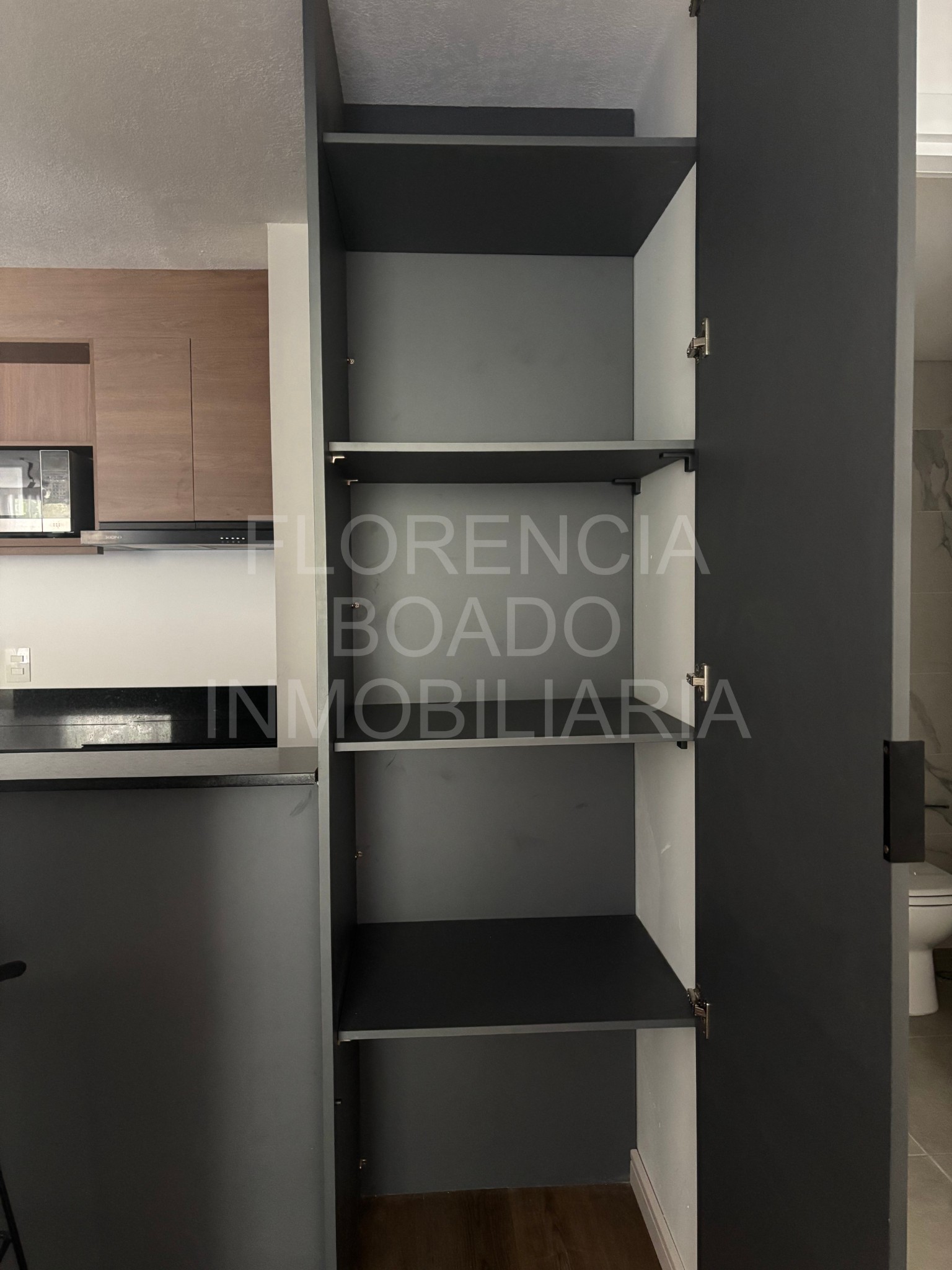 Estrenar apto de construccion tradicional, amplio balcón al frente, amenidades y opción de garage · Foto 10