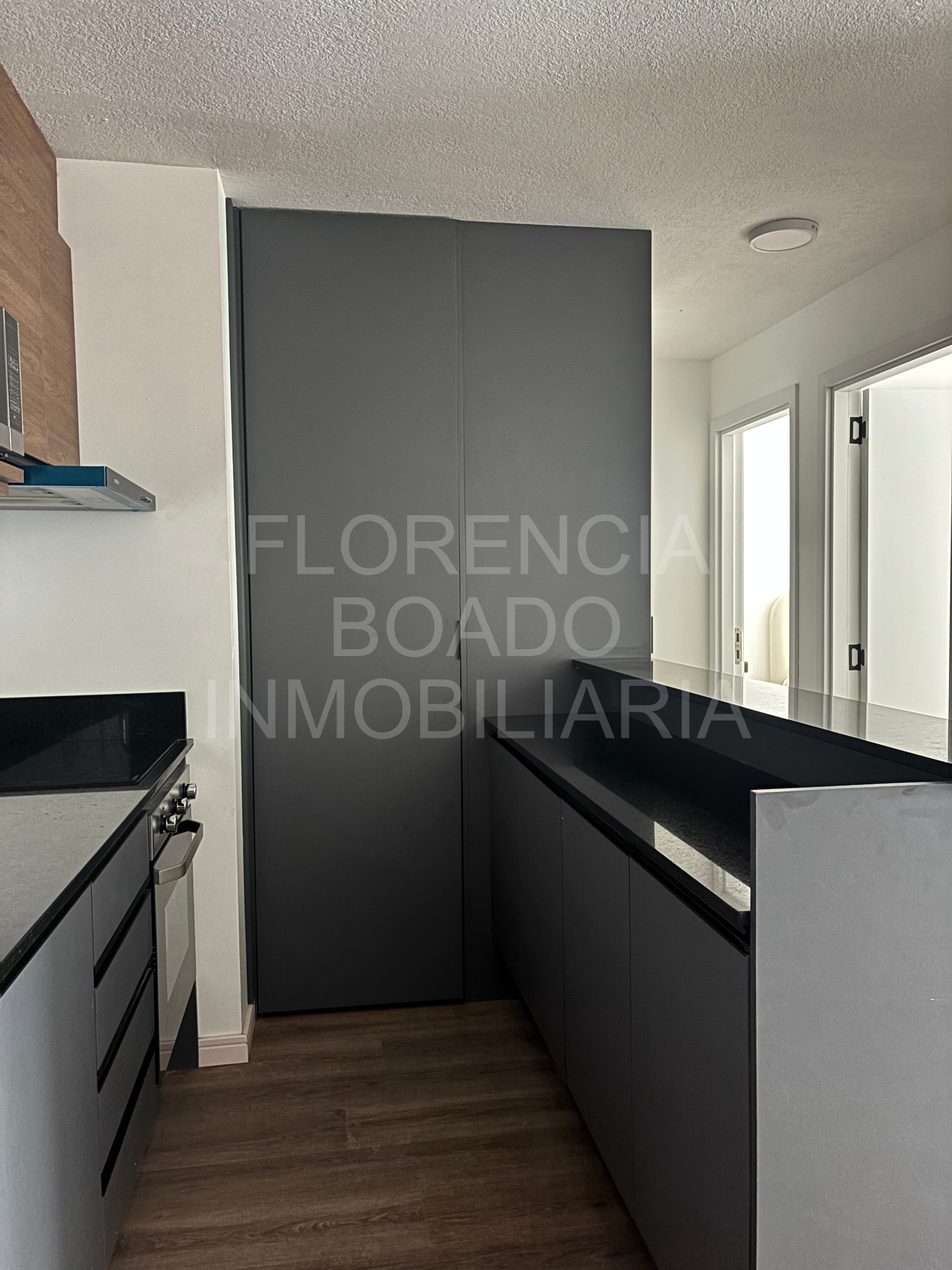 Estrenar apto de construccion tradicional, amplio balcón al frente, amenidades y opción de garage · Foto 7