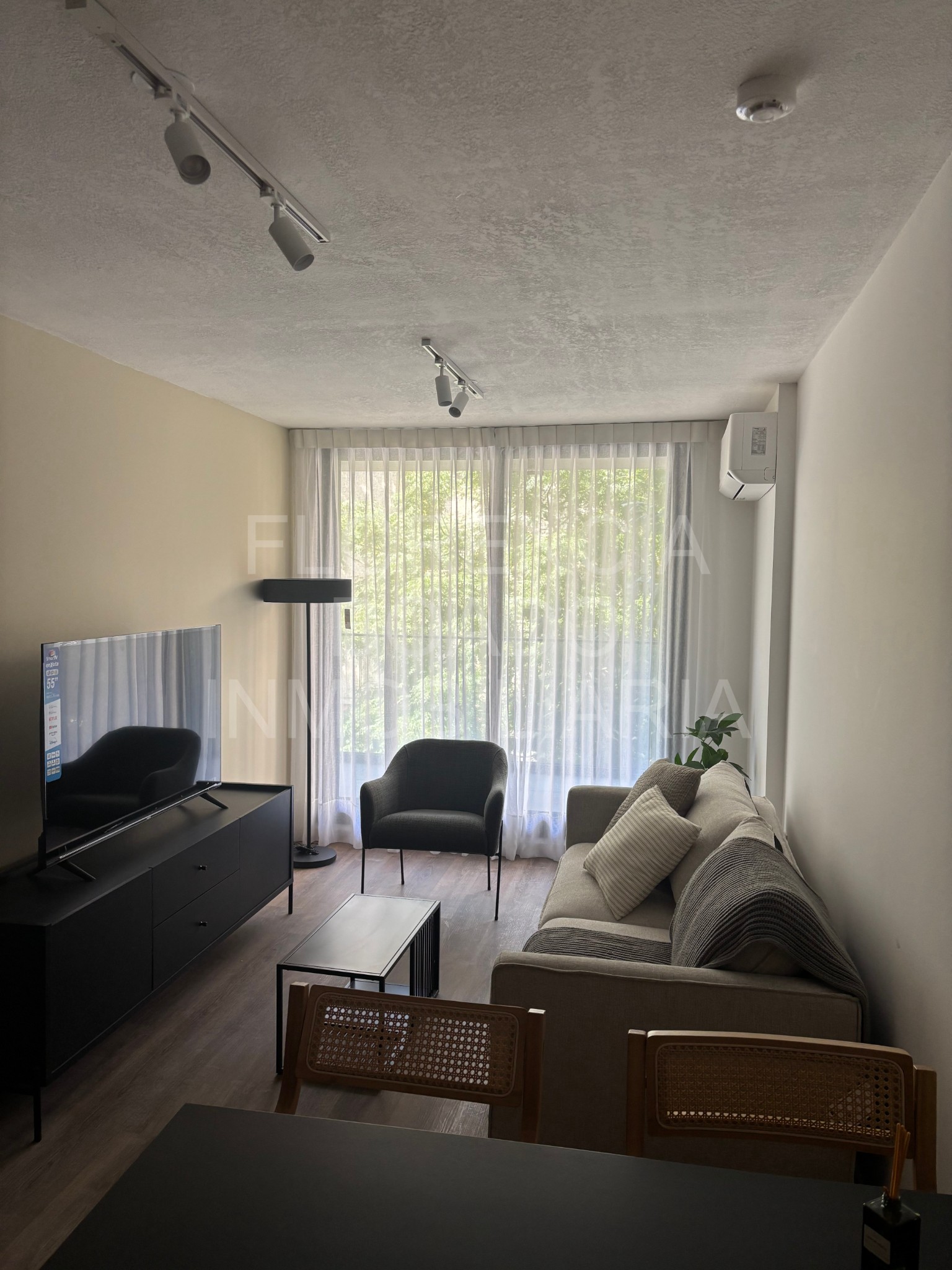 Estrenar apto de construccion tradicional, amplio balcón al frente, amenidades y opción de garage · Foto 4