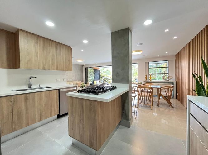 Casa de 3 alcobas en venta en Escobero, Envigado, 256 m² · foto 4 de 20