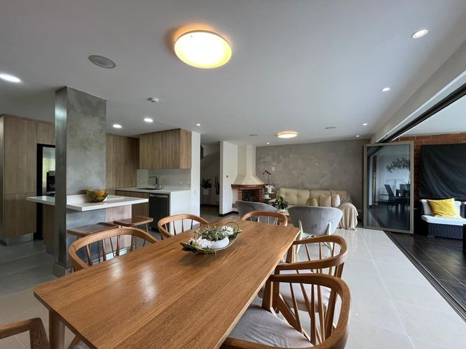Casa de 3 alcobas en venta en Escobero, Envigado, 256 m² · foto 5 de 20