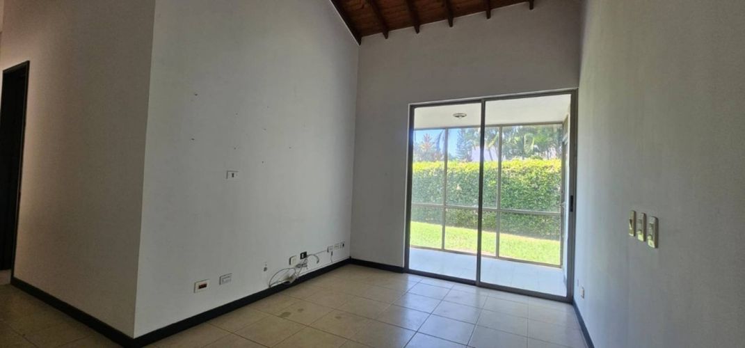 Casa de 4 alcobas en venta en La Morada, Jamundí, 274 m² · foto 9 de 20