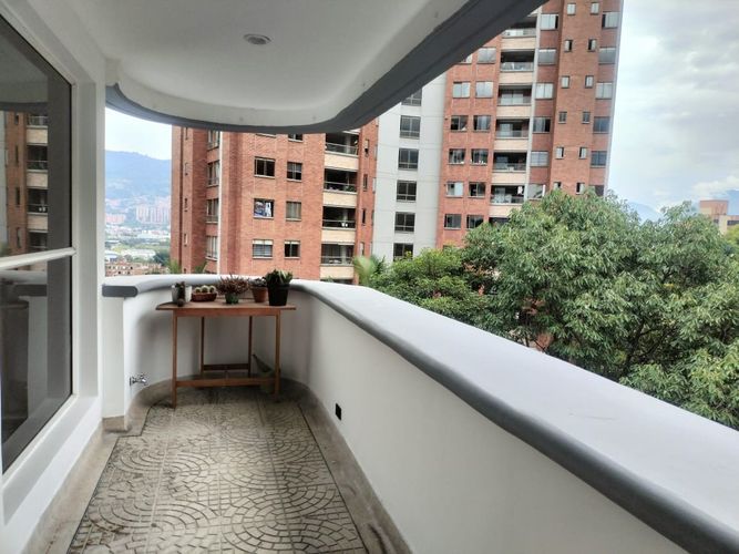 Apartamento de 3 alcobas en venta en El Poblado, Medellín, 232 m² · foto 19 de 19